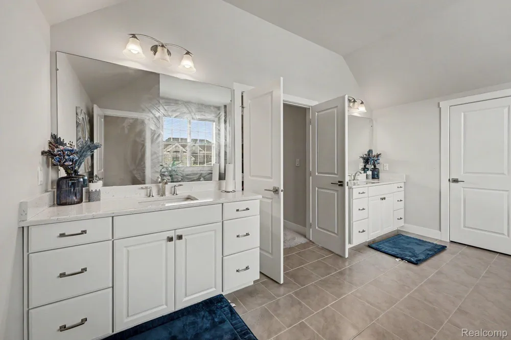 1303 Napa Drive Canton Charter Township, MI 48187