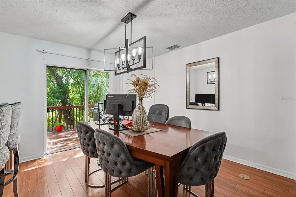 4607 ASHBURN SQUARE DRIVE Tampa, FL 33610