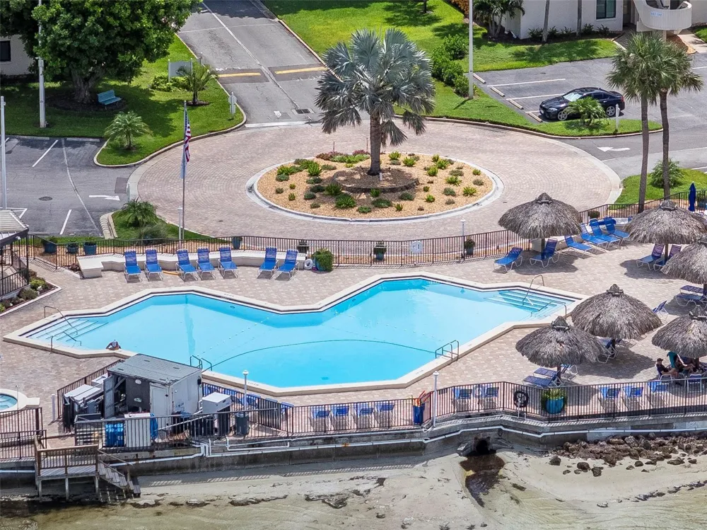 5729 PUERTA DEL SOL BOULEVARD S #381 St Petersburg, FL 33715