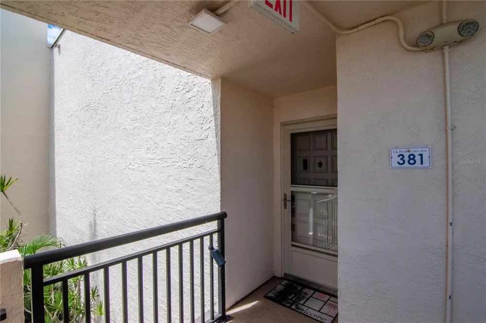 5729 PUERTA DEL SOL BOULEVARD S #381 St Petersburg, FL 33715
