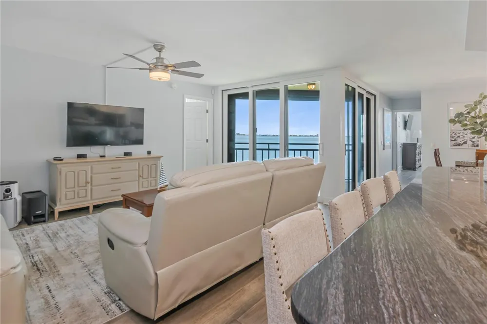 5729 PUERTA DEL SOL BOULEVARD S #381 St Petersburg, FL 33715