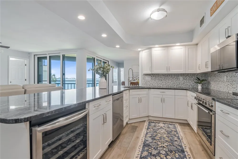 5729 PUERTA DEL SOL BOULEVARD S #381 St Petersburg, FL 33715