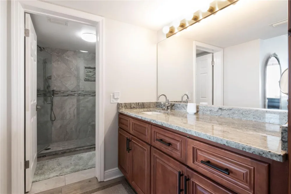 5729 PUERTA DEL SOL BOULEVARD S #381 St Petersburg, FL 33715