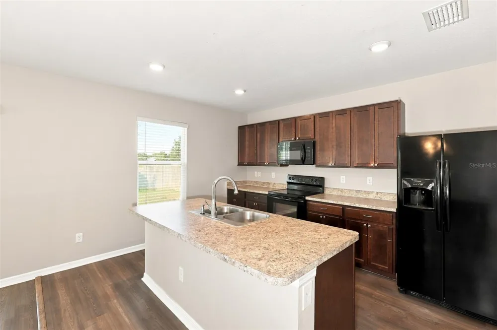 36205 JENNY LYNNE CIRCLE Zephyrhills, FL 33541
