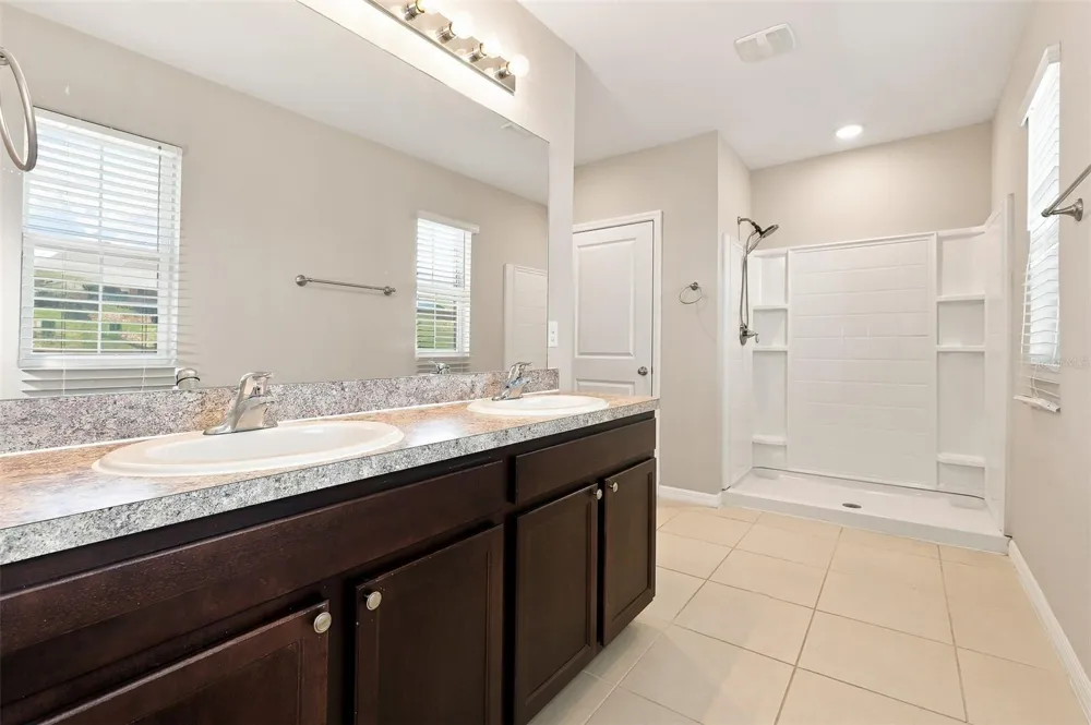 36205 JENNY LYNNE CIRCLE Zephyrhills, FL 33541