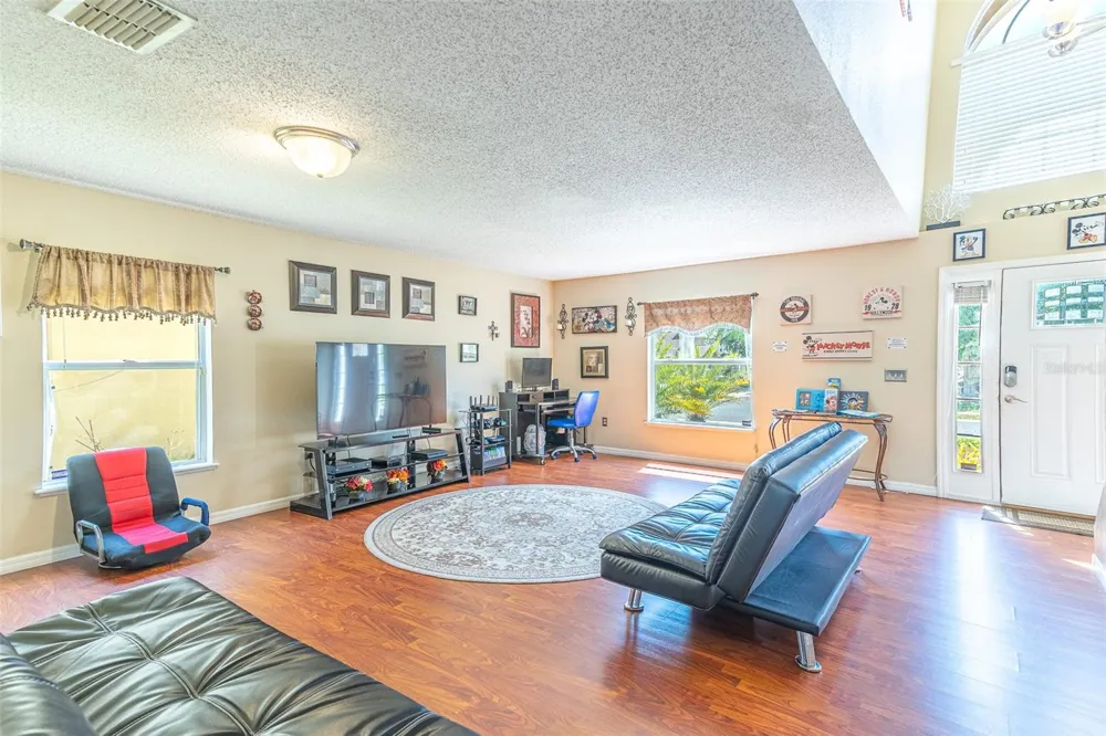 407 SAMUEL STREET Davenport, FL 33897