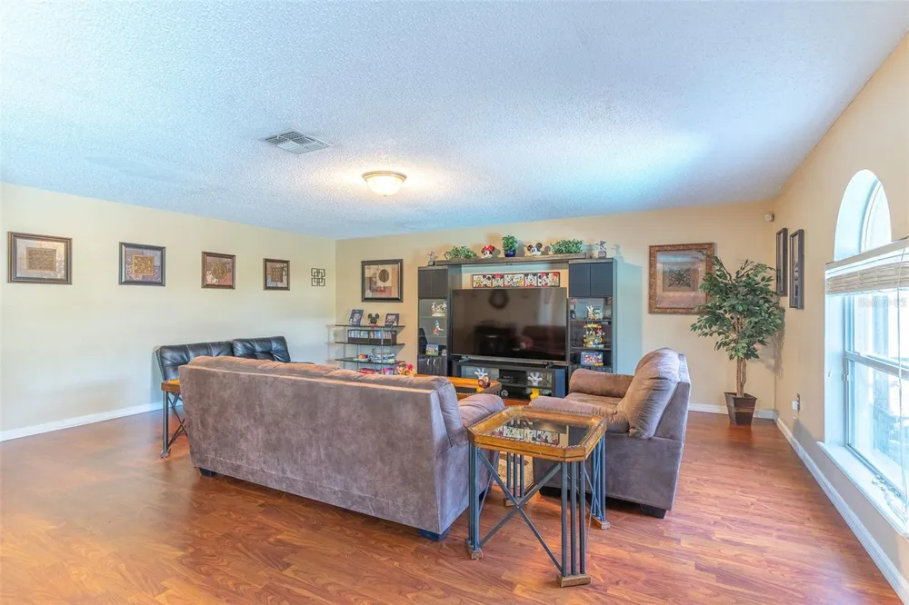 407 SAMUEL STREET Davenport, FL 33897