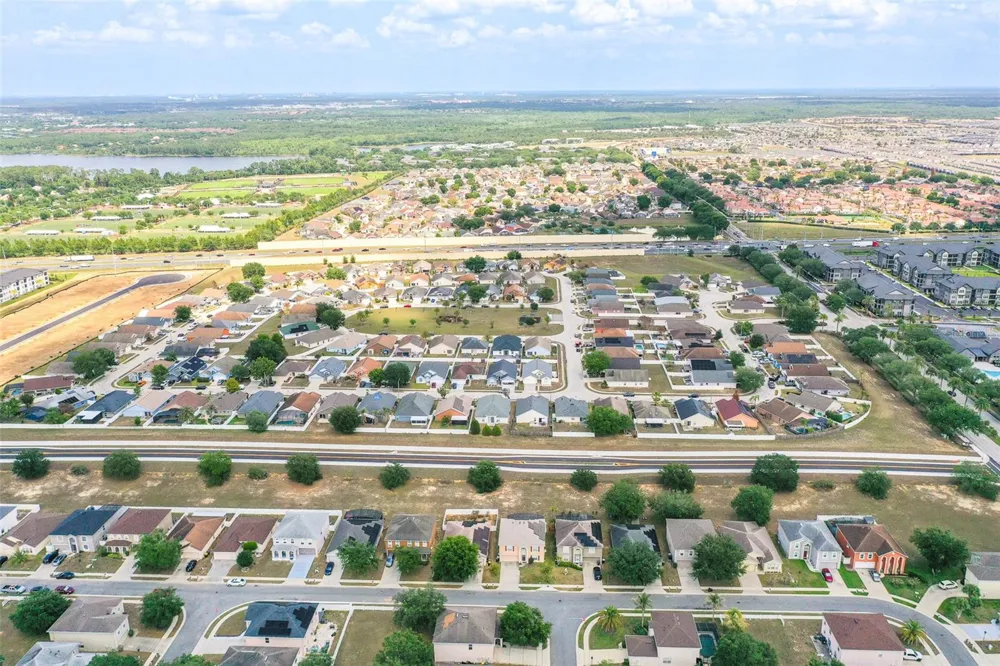 407 SAMUEL STREET Davenport, FL 33897