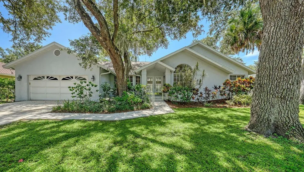 4481 OAK VIEW DRIVE Sarasota, FL 34232