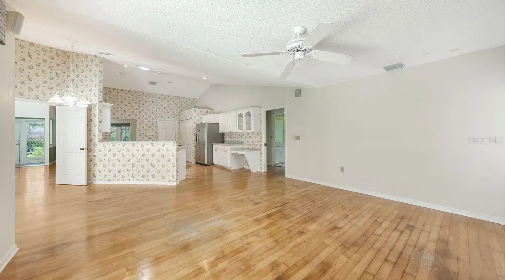 4481 OAK VIEW DRIVE Sarasota, FL 34232