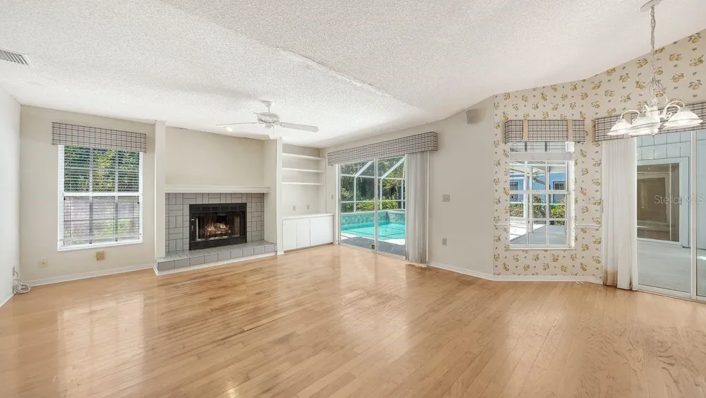 4481 OAK VIEW DRIVE Sarasota, FL 34232