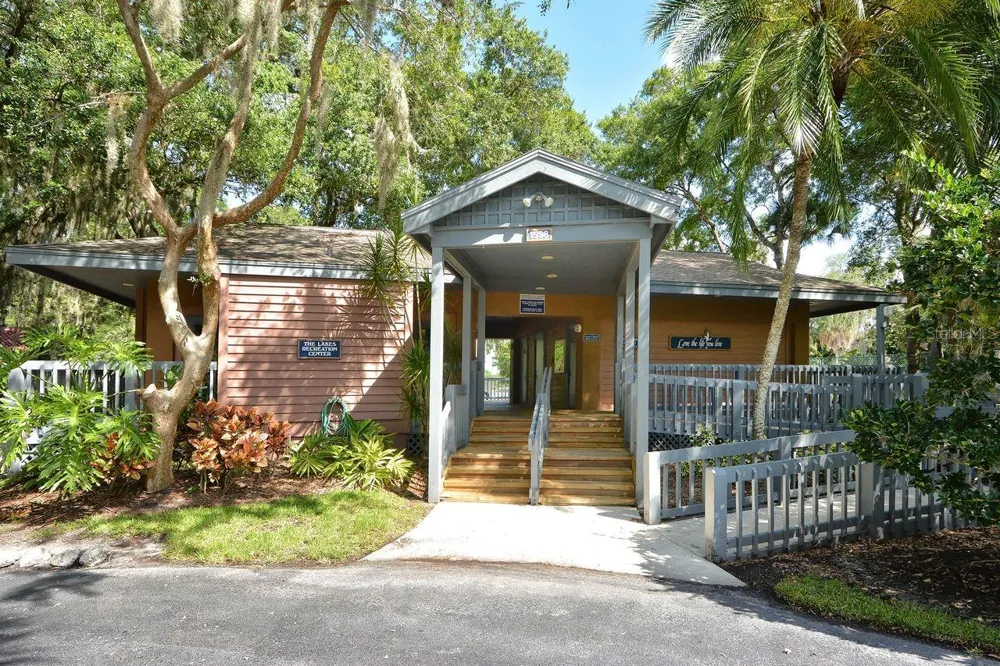4481 OAK VIEW DRIVE Sarasota, FL 34232