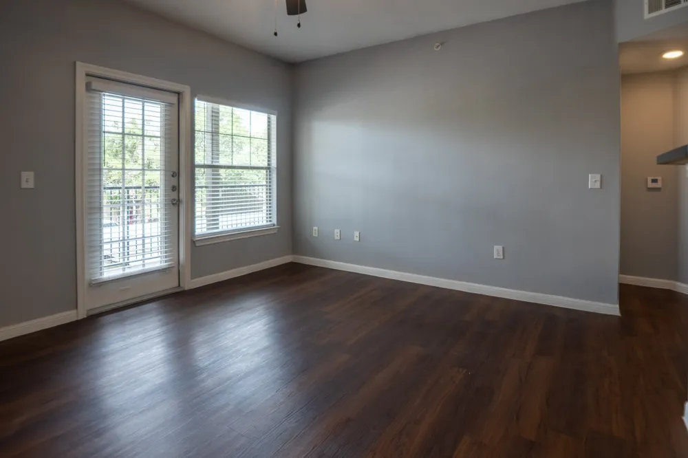 2320 Gracy Farms Lane #821 Austin, TX 78758