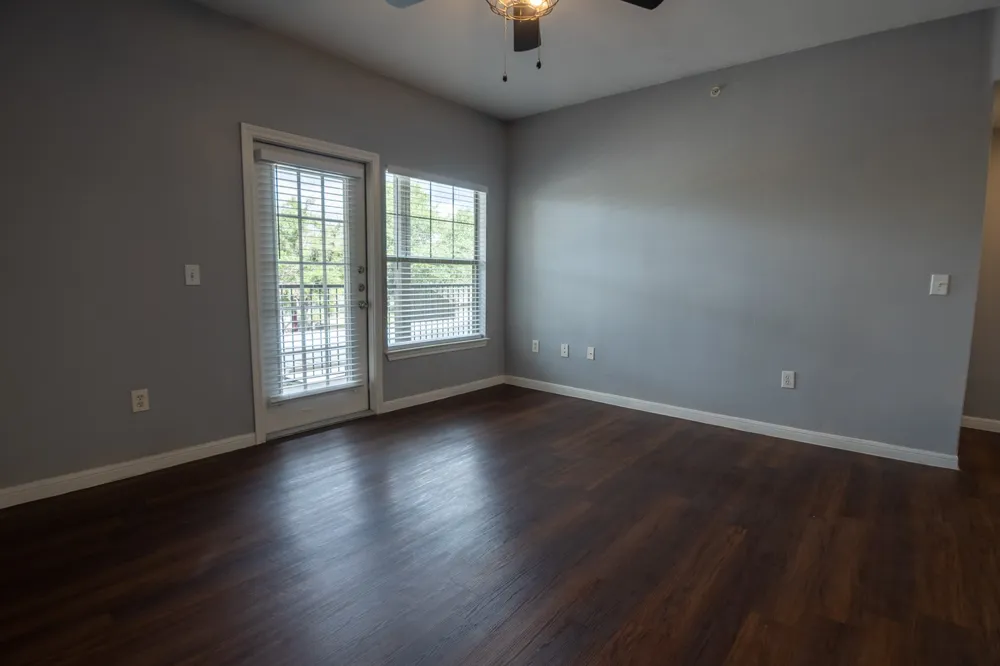 2320 Gracy Farms Lane #821 Austin, TX 78758