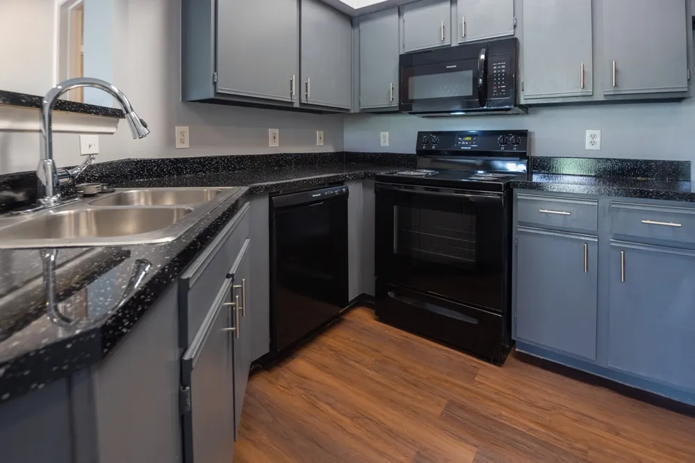 2320 Gracy Farms Lane #821 Austin, TX 78758