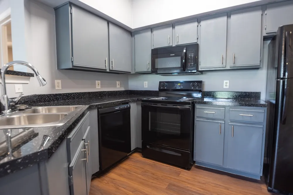 2320 Gracy Farms Lane #821 Austin, TX 78758