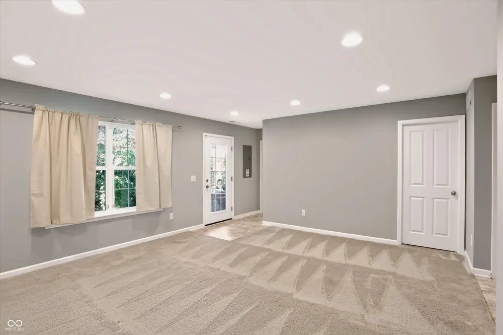 9056 Ramapo Drive Fishers, IN 46038