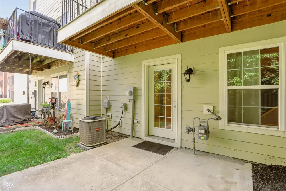 9056 Ramapo Drive Fishers, IN 46038