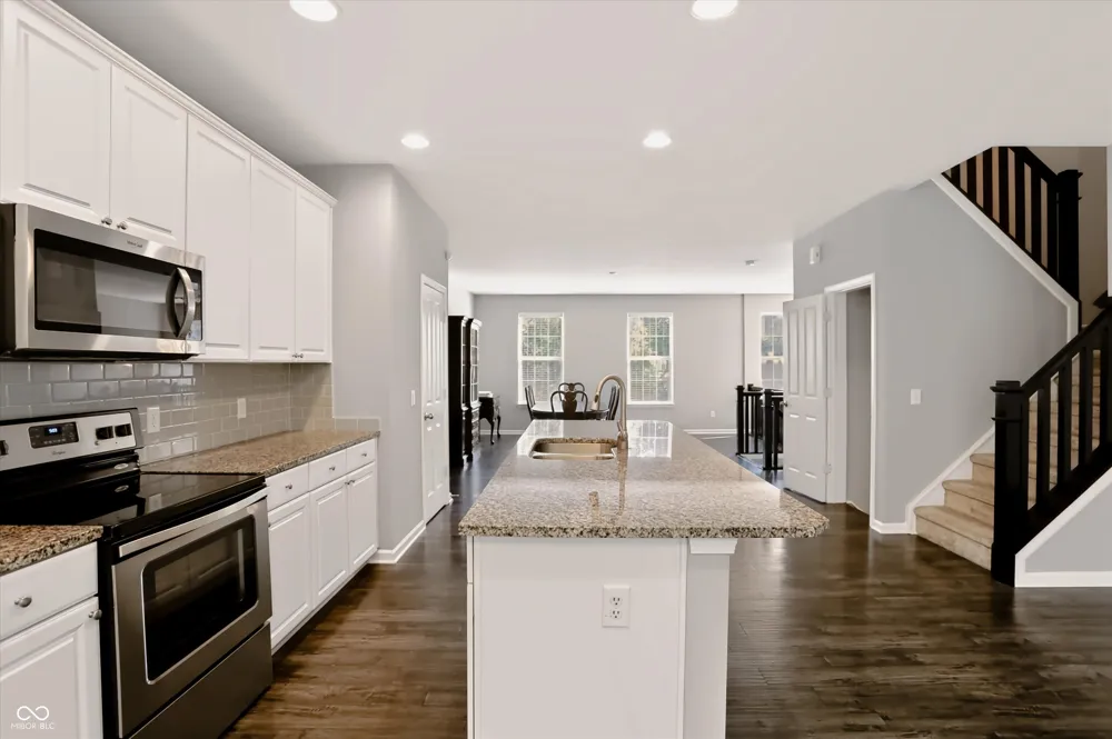 9056 Ramapo Drive Fishers, IN 46038