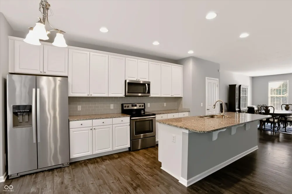 9056 Ramapo Drive Fishers, IN 46038
