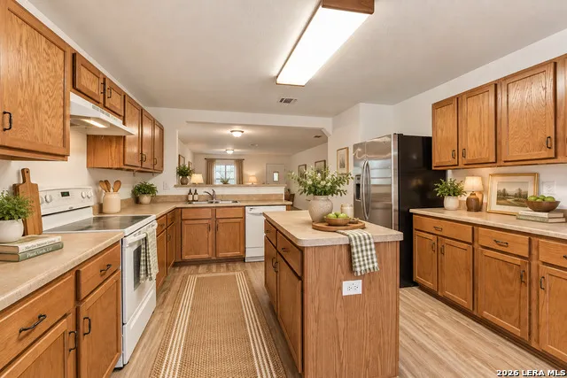 11735 Silver Prairie San Antonio, TX 78254