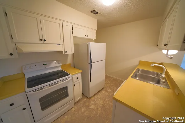 221 JUDITH ANN DR Schertz, TX 78154