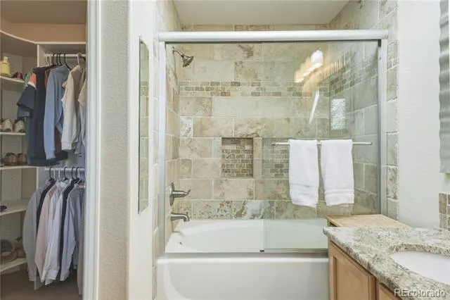 5941 S Waco Street Aurora, CO 80016