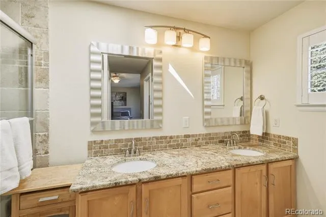 5941 S Waco Street Aurora, CO 80016