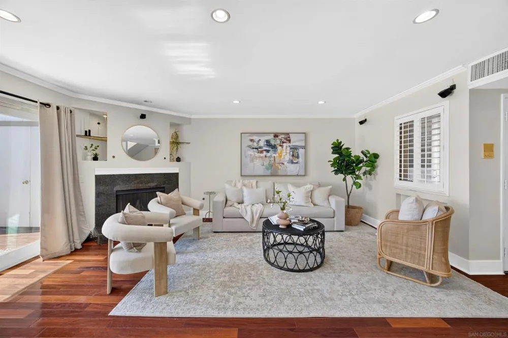 1410 Camino Lujan San Diego, CA 92111