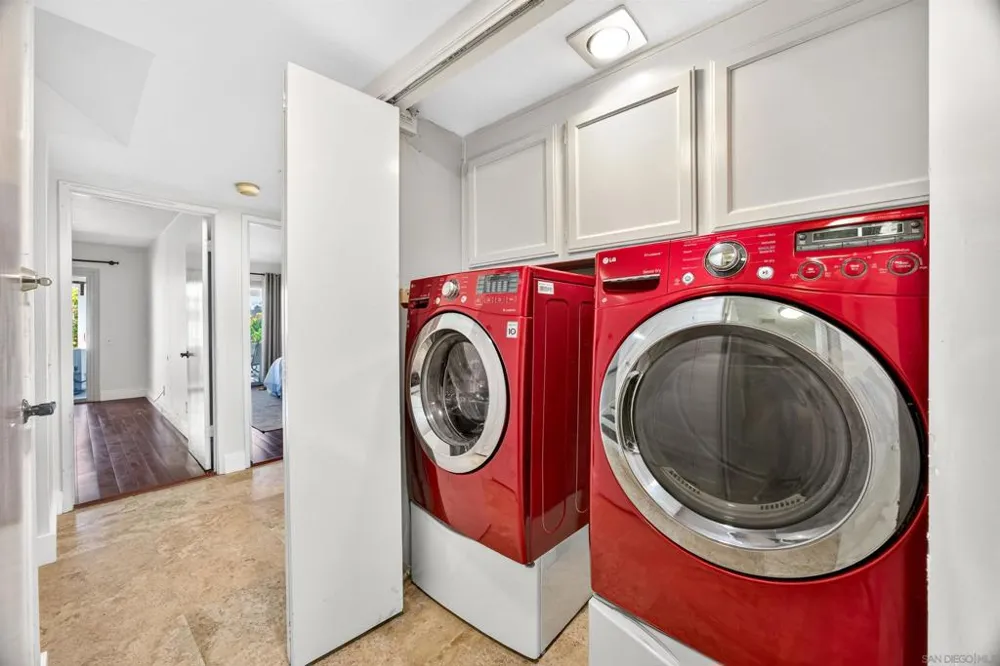 1410 Camino Lujan San Diego, CA 92111