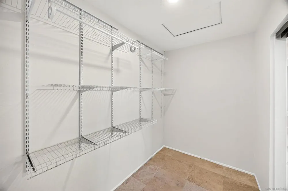 1410 Camino Lujan San Diego, CA 92111