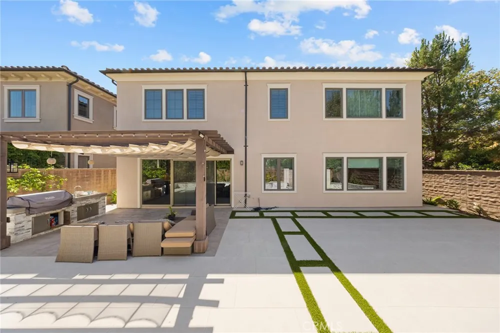 113 Gentle Breeze Irvine, CA 92602