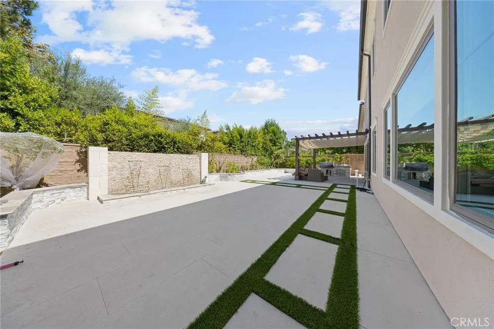 113 Gentle Breeze Irvine, CA 92602