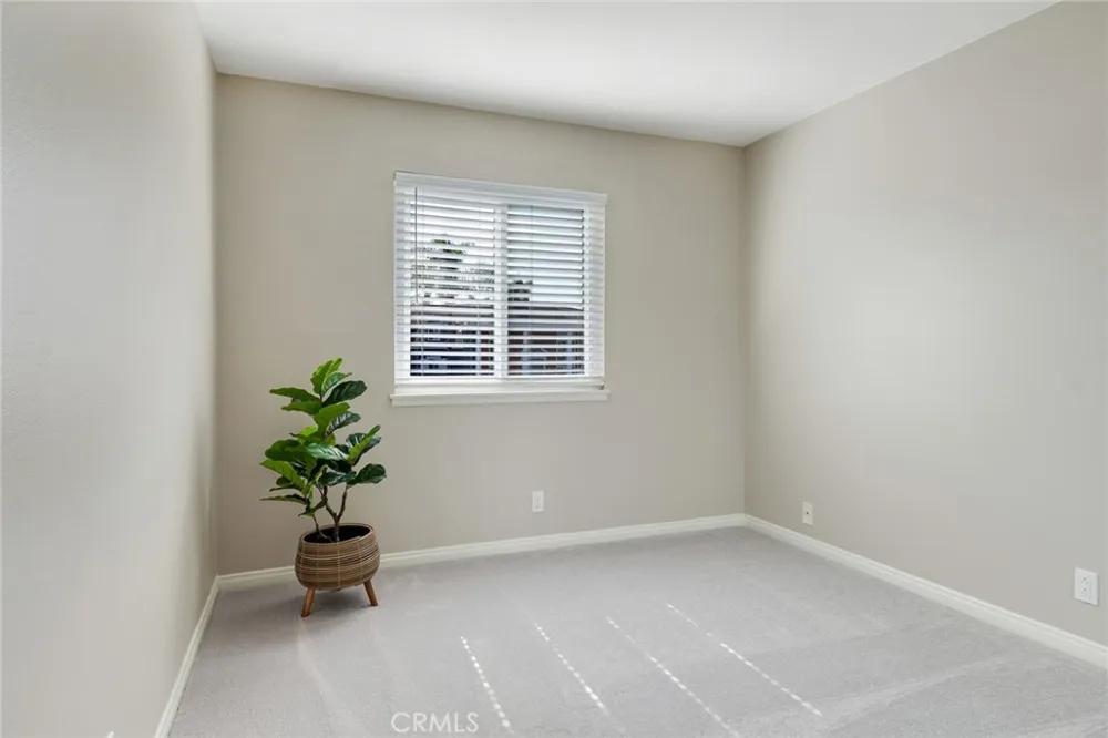 181 Yorktown Lane Costa Mesa, CA 92626