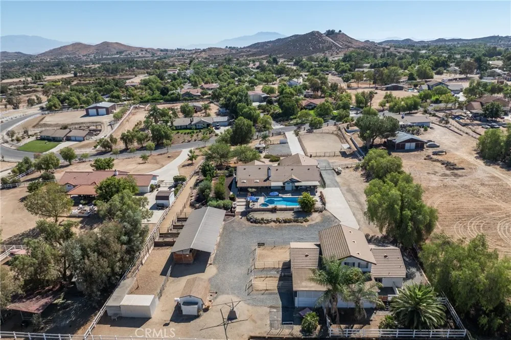 17720 Copper Queen Perris, CA 92570