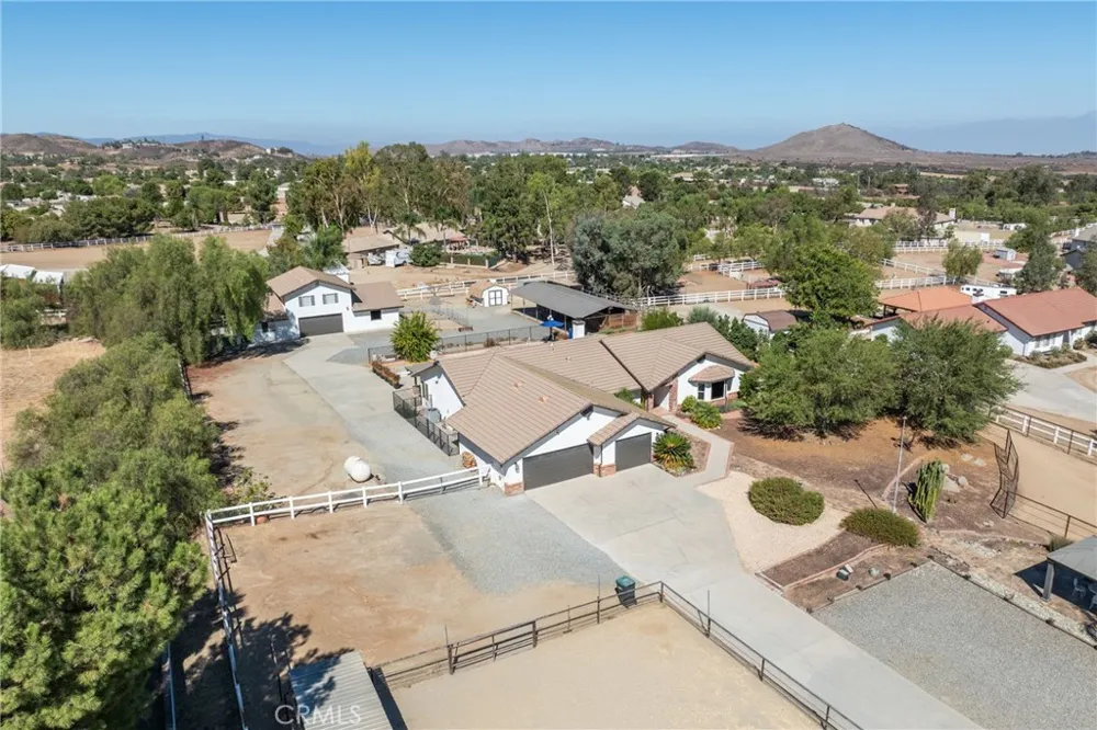 17720 Copper Queen Perris, CA 92570