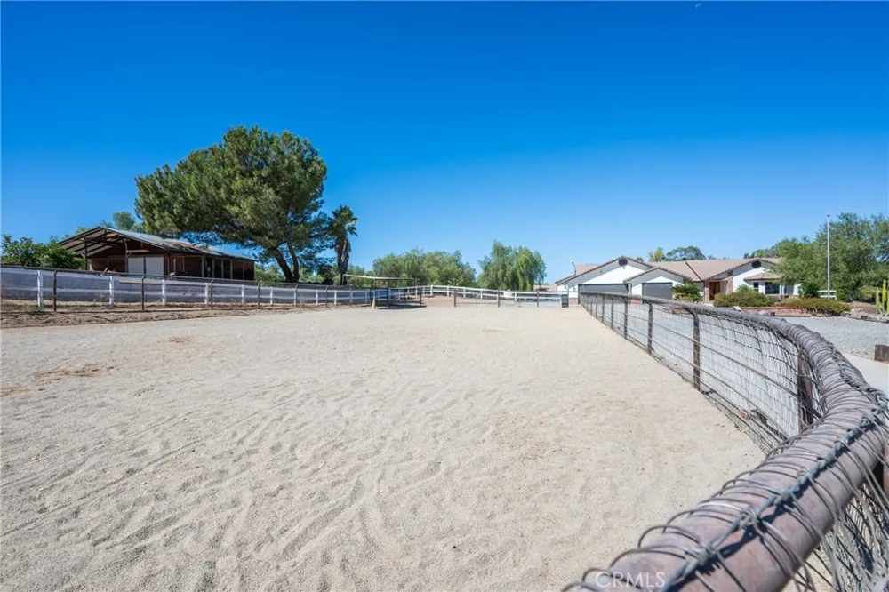 17720 Copper Queen Perris, CA 92570