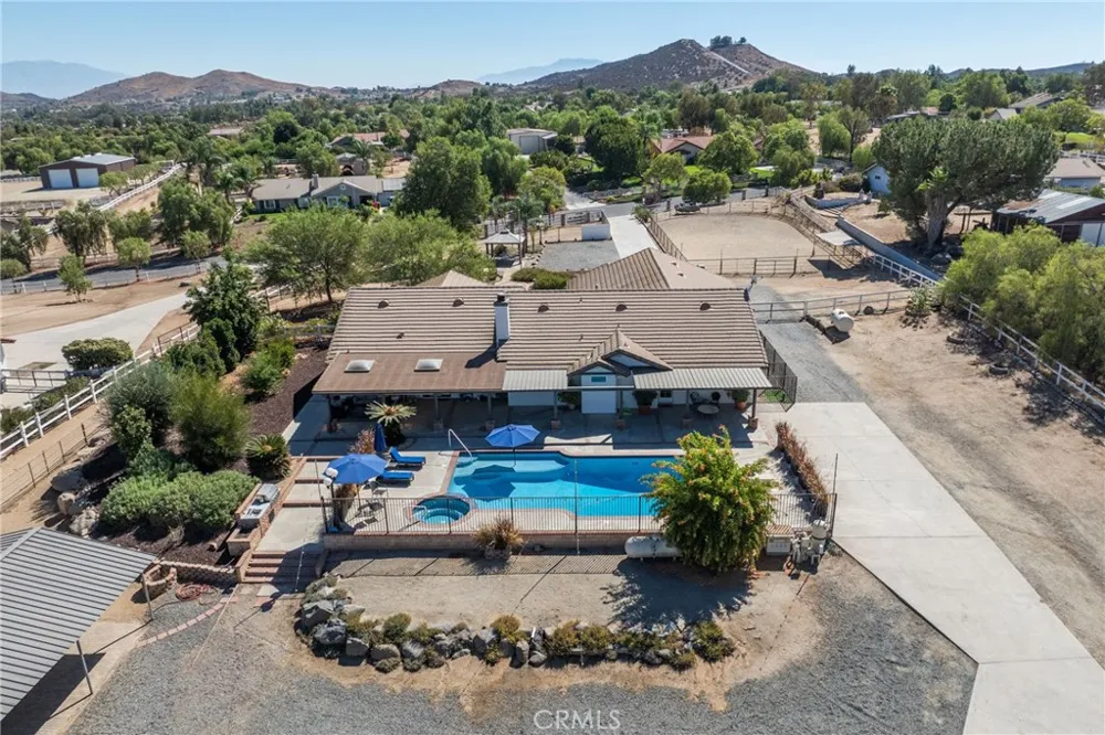 17720 Copper Queen Perris, CA 92570