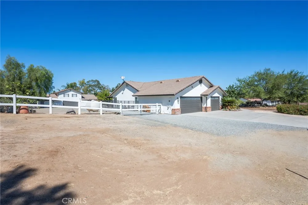 17720 Copper Queen Perris, CA 92570