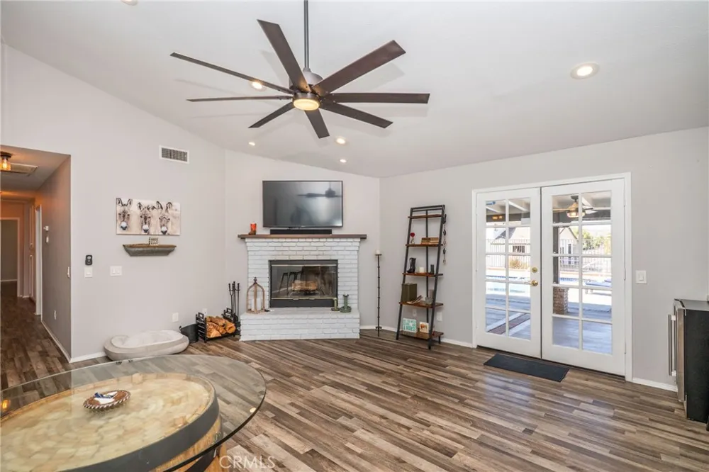 17720 Copper Queen Perris, CA 92570