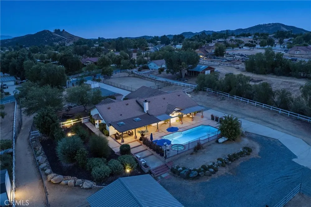 17720 Copper Queen Perris, CA 92570