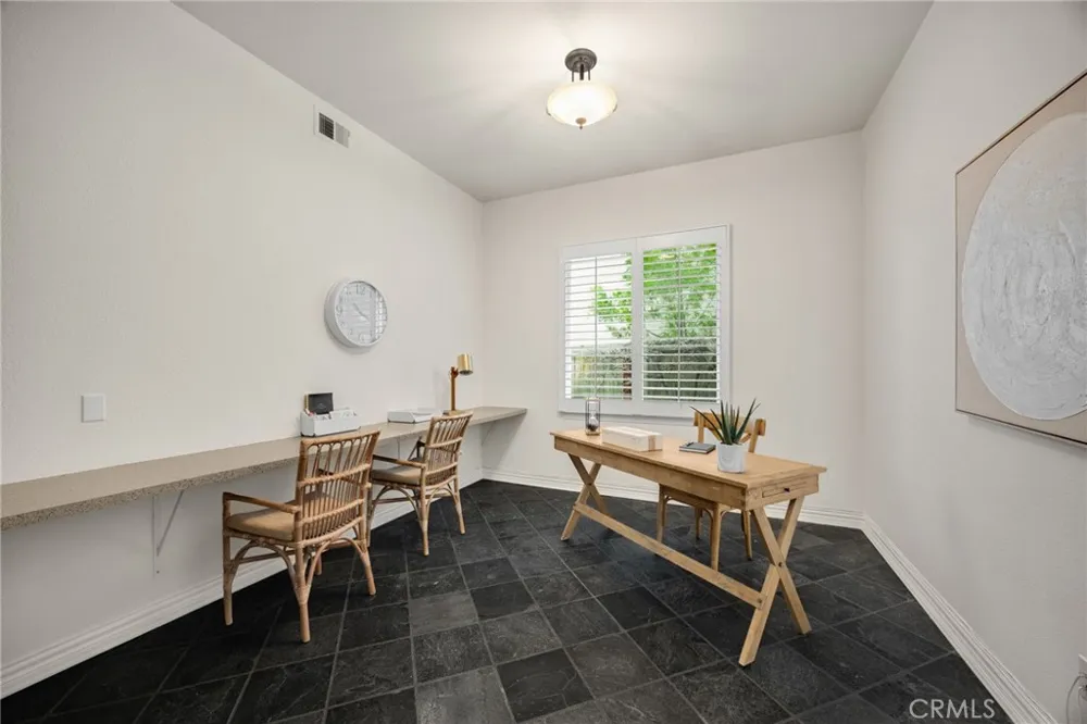 8040 Corte Sasafras Carlsbad, CA 92009