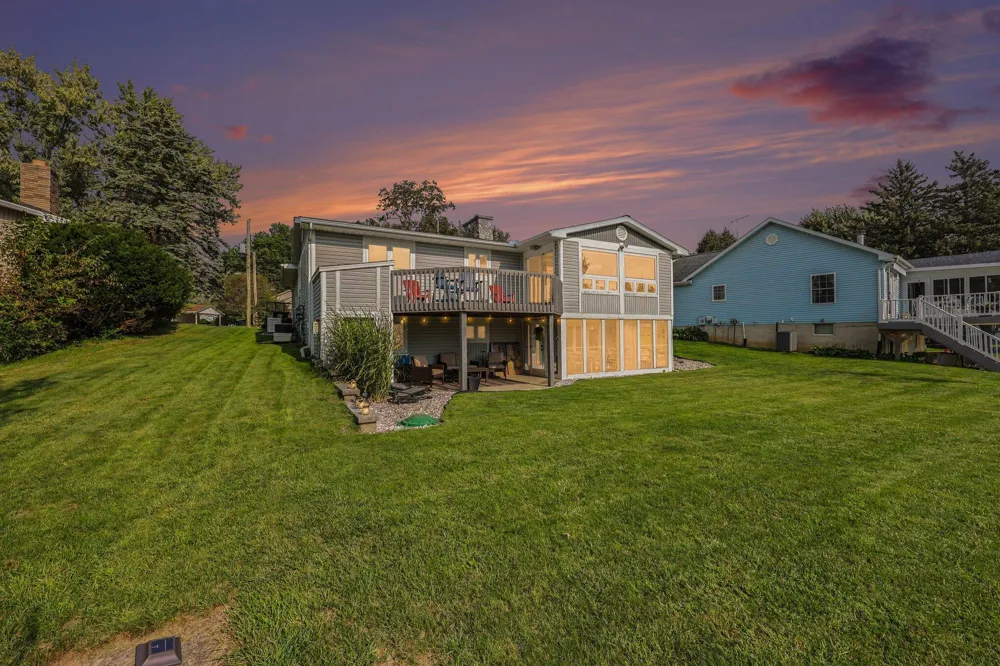 124 Claremont Circle Brooklyn, MI 49230