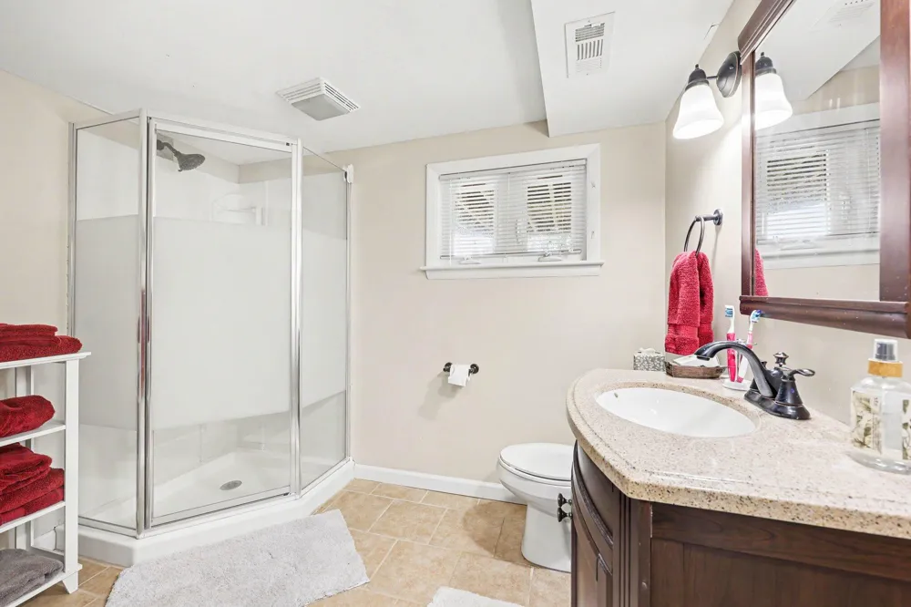 124 Claremont Circle Brooklyn, MI 49230