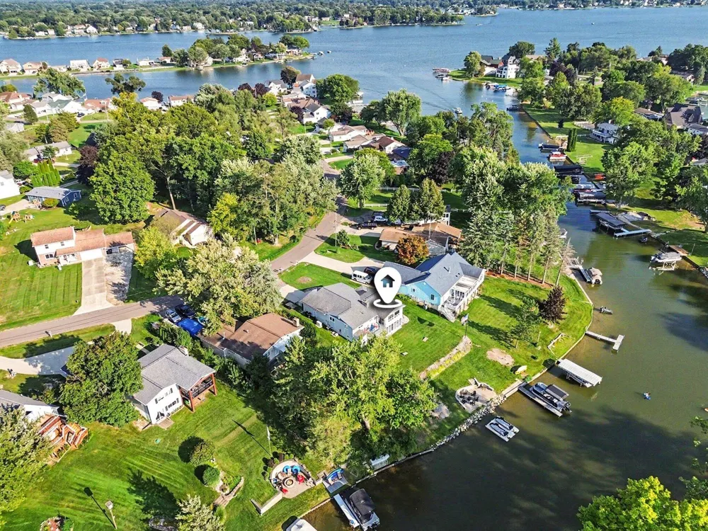 124 Claremont Circle Brooklyn, MI 49230