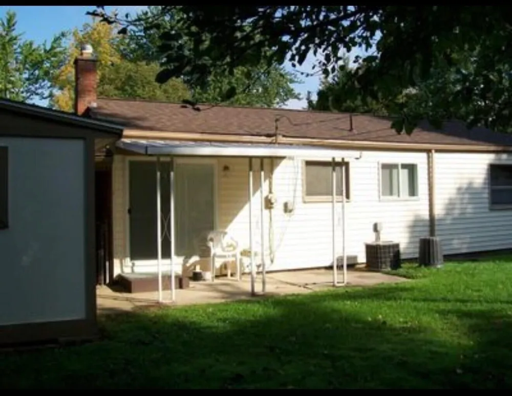 18 Tower Drive Saline, MI 48176