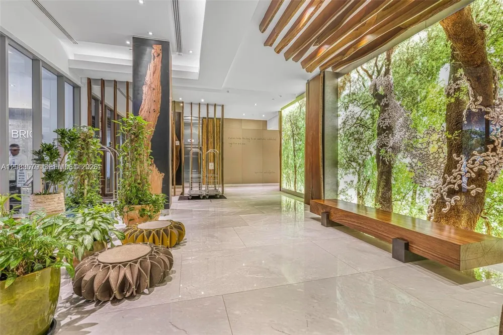 1010 Brickell Ave #1710 Miami, FL 33131