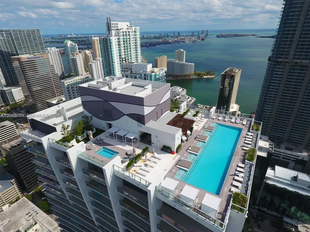 1010 Brickell Ave #1710 Miami, FL 33131