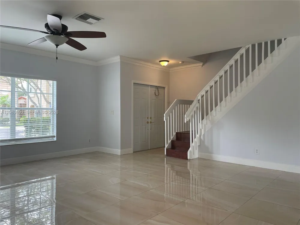 16242 Emerald Cove Rd #16242 Weston, FL 33331