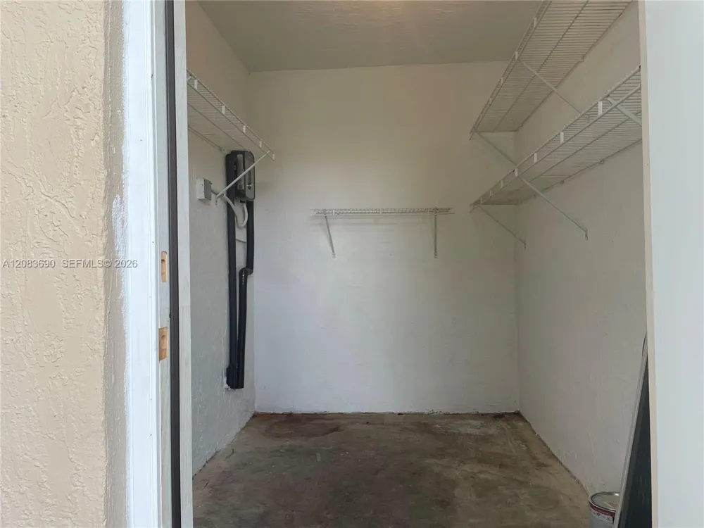 16242 Emerald Cove Rd #16242 Weston, FL 33331
